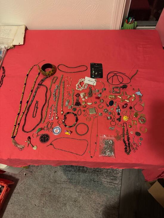 Misc Jewelry - Vintage to Modern Mixed Costume Jewelry Reseller Lot - As-Is Craft Repair